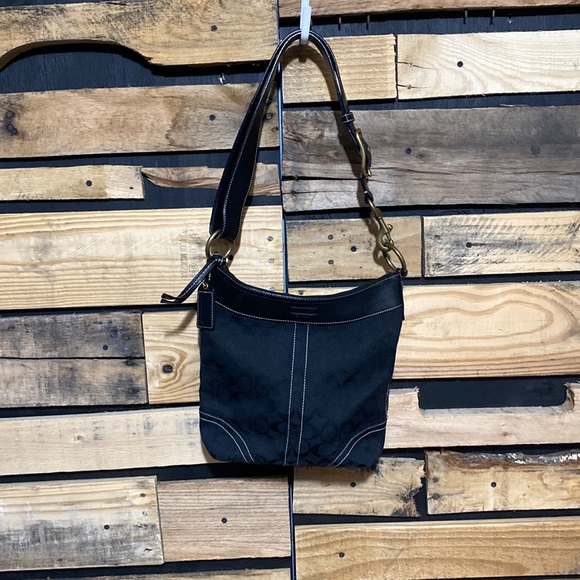 Vintage Coach Black Fabric / Leather Crossbody Handbag‎ H064910403 90’s - Picture 1 of 13